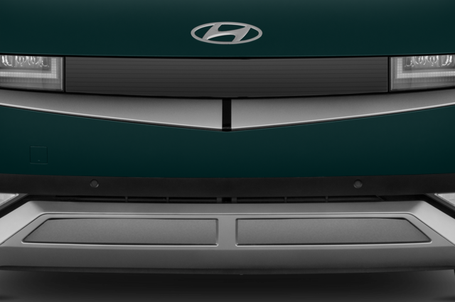 Hyundai Ioniq 5 (Baujahr 2022) - 5 Türen Kühlergrill und Scheinwerfer
