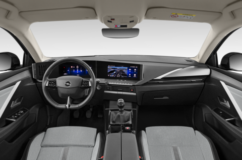 Opel Astra (Baujahr 2023) Enjoy 5 Türen Cockpit und Innenraum