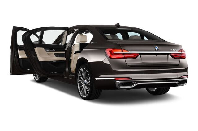 BMW 7 Series Plug-In Hybrid (Baujahr 2018) 740Le iPerformance 4 Türen Tür geöffnet