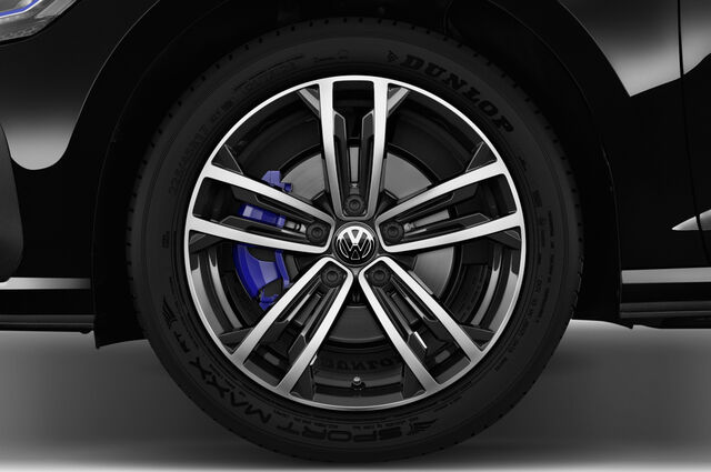 Volkswagen Golf (Baujahr 2018) GTE 5 Türen Reifen und Felge