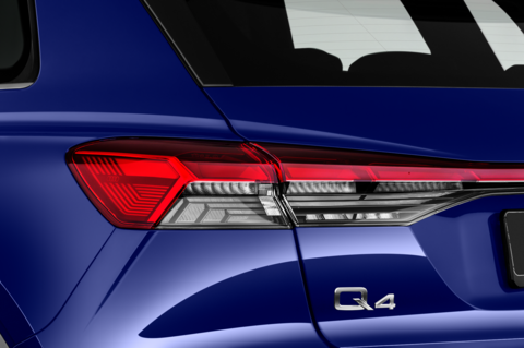 Audi Q4 e-tron (Baujahr 2022) EV S Line 5 Türen Rücklicht