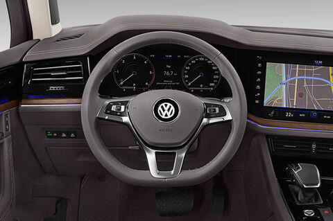 Volkswagen Touareg (Baujahr 2018) Design-Paket Atmosphere 5 Türen Lenkrad