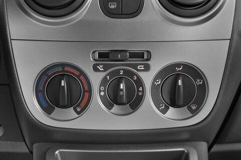 FIAT Qubo (Baujahr 2010) Dynamic 5 Türen Temperatur und Klimaanlage