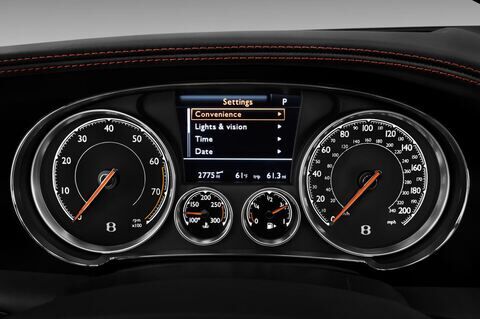 Bentley Continental GT (Baujahr 2017) - 2 Türen Tacho und Fahrerinstrumente
