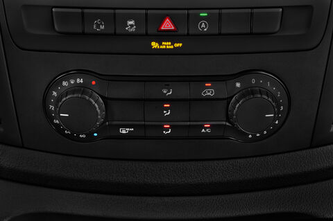 Mercedes Vito (Baujahr 2019) - 5 Türen Temperatur und Klimaanlage