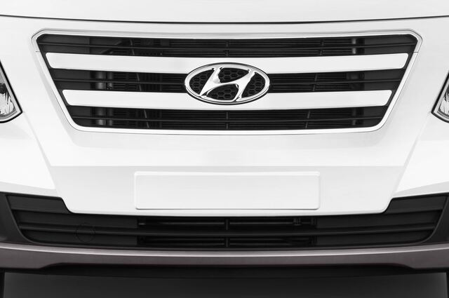 Hyundai H1 Travel (Baujahr 2015) Premium 5 Türen Kühlergrill und Scheinwerfer