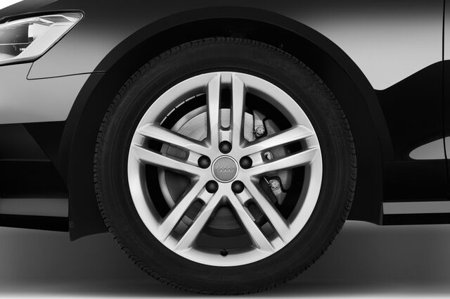 Audi A6 Avant (Baujahr 2018) S Line 5 Türen Reifen und Felge
