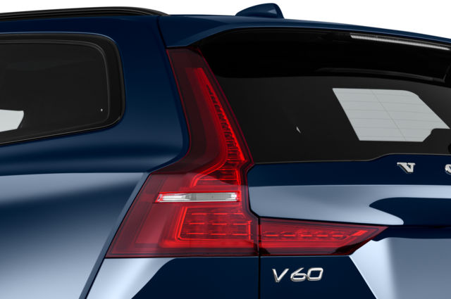 Volvo V60 (Baujahr 2021) R Design 5 Türen Rücklicht