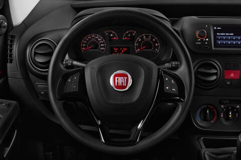 FIAT Qubo (Baujahr 2017) Pop 5 Türen Lenkrad