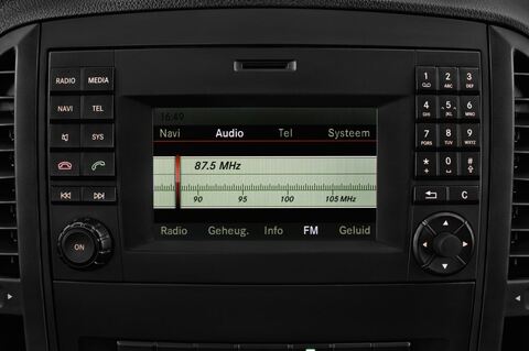 Mercedes Vito Tourer (Baujahr 2017) Pro 4 Türen Radio und Infotainmentsystem