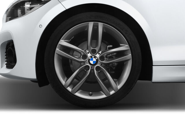 BMW 1 Series (Baujahr 2018) M Sport Ultimate 3 Türen Reifen und Felge
