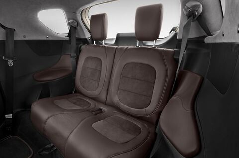 Aston Martin Cygnet (Baujahr 2011) - 3 Türen Rücksitze