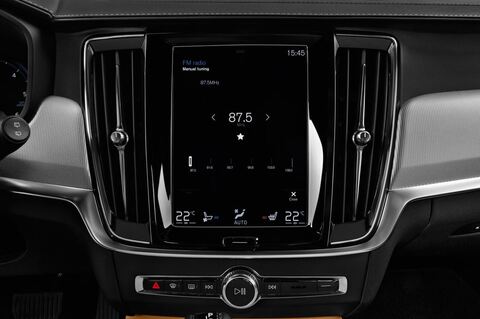 Volvo V90 (Baujahr 2017) Cross Country Pro 5 Türen Radio und Infotainmentsystem