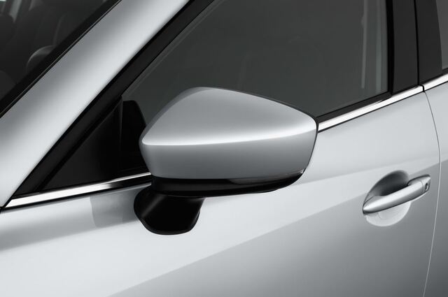 Mazda Mazda3 (Baujahr 2017) Center-Line 4 Türen Außenspiegel