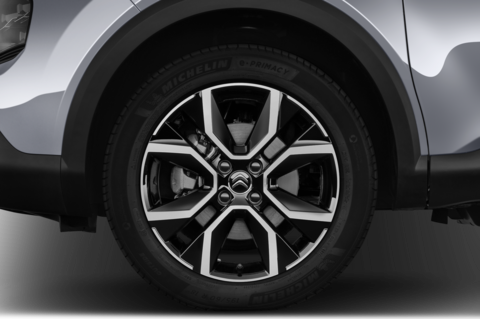 Citroen E-C4 Electric (Baujahr 2022) Shine 5 Türen Reifen und Felge