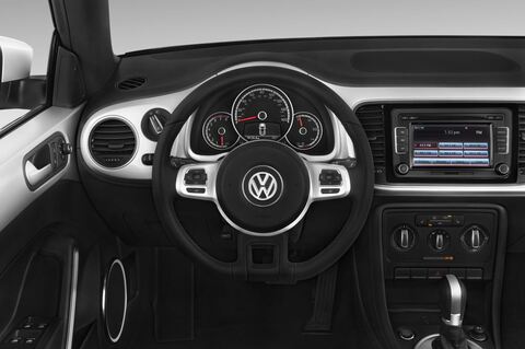 Volkswagen Beetle (Baujahr 2015) - 2 Türen Lenkrad