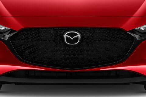 Mazda Mazda3 (Baujahr 2019) Selection 5 Türen Kühlergrill und Scheinwerfer