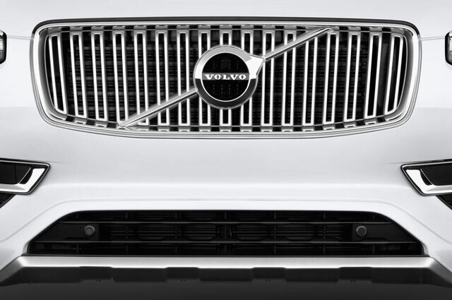 Volvo XC90 (Baujahr 2015) Inscription 5 Türen Kühlergrill und Scheinwerfer