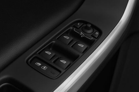 Volvo V60 Cross Country (Baujahr 2017) Summum 5 Türen Bedienungselemente Tür