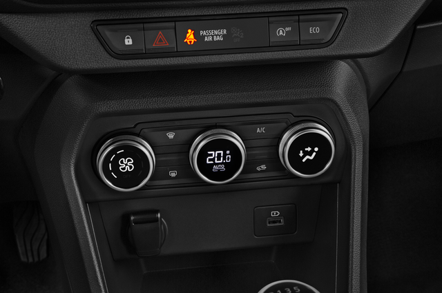 Dacia Sandero Stepway (Baujahr 2023) Expression 5 Türen Temperatur und Klimaanlage