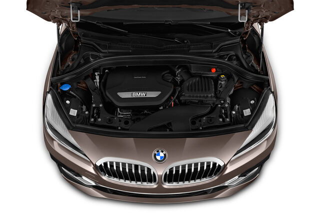 BMW 2 Series Active Tourer (Baujahr 2018) Luxury 5 Türen Motor