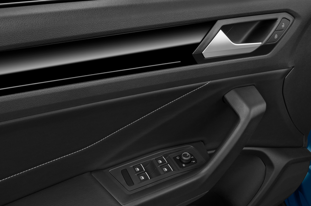 Volkswagen T-Roc Cabrio (Baujahr 2022) R-Line 5 Türen Bedienungselemente Tür