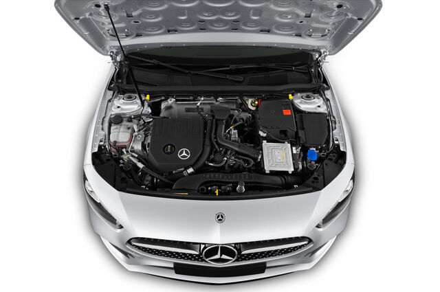 Mercedes A Class (Baujahr 2019) - 4 Türen Motor