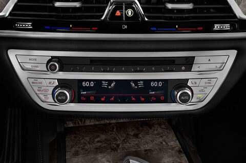 BMW 7 Series (Baujahr 2016) - 4 Türen Temperatur und Klimaanlage