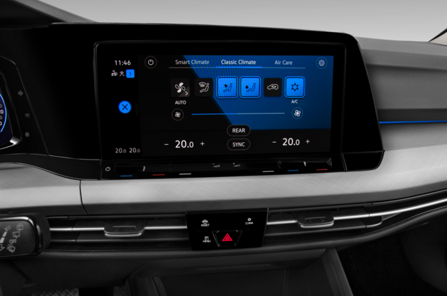 Volkswagen Golf Variant (Baujahr 2021) Life HEV 4 Türen Temperatur und Klimaanlage