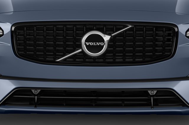 Volvo V90 Recharge (Baujahr 2021) R-Design 5 Türen Kühlergrill und Scheinwerfer