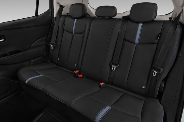 Nissan Leaf (Baujahr 2018) Tekna 5 Türen Rücksitze