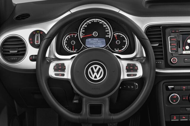 Volkswagen Beetle (Baujahr 2013) Design 2 Türen Lenkrad