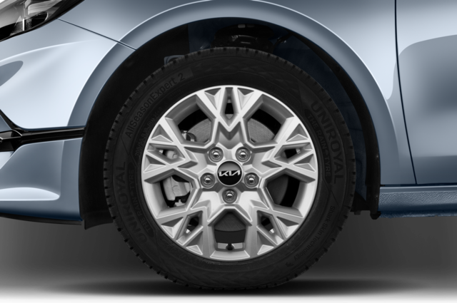 Kia Ceed (Baujahr 2022) Vision 5 Türen Reifen und Felge