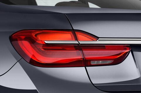 BMW 7 Series (Baujahr 2016) - 4 Türen Rücklicht