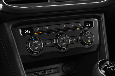 SEAT Tarraco (Baujahr 2019) Xcellence 5 Türen Temperatur und Klimaanlage