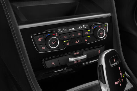 BMW 2 Series Active Tourer (Baujahr 2018) Luxury 5 Türen Temperatur und Klimaanlage
