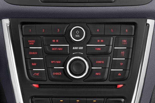 Opel Mokka (Baujahr 2013) Edition 5 Türen Radio und Infotainmentsystem