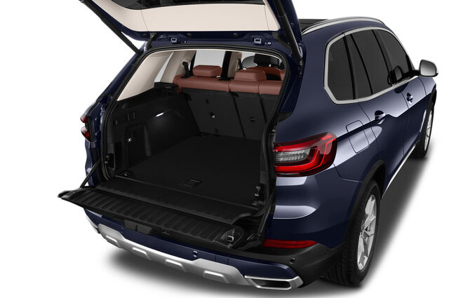 BMW X5 (Baujahr 2019) xLine 5 Türen Kofferraum