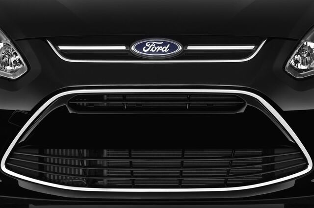 Ford Grand C-Max (Baujahr 2011) Titanium 5 Türen Kühlergrill und Scheinwerfer