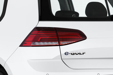 Volkswagen e-Golf (Baujahr 2019) - 5 Türen Rücklicht