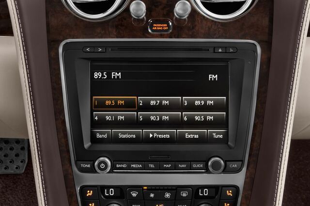 Bentley Continental Flying Spur (Baujahr 2015) - 4 Türen Radio und Infotainmentsystem