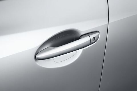 Mazda Mazda3 (Baujahr 2017) Center-Line 4 Türen Türgriff