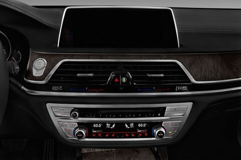 BMW 7 Series (Baujahr 2016) - 4 Türen Radio und Infotainmentsystem
