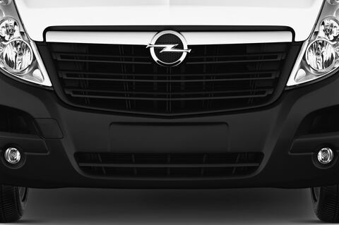 Opel Movano (Baujahr 2017) - 4 Türen Kühlergrill und Scheinwerfer