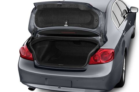 Infiniti G (Baujahr 2010) GT Premium 4 Türen Kofferraum