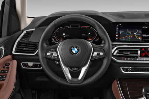BMW X5 (Baujahr 2019) xLine 5 Türen Lenkrad