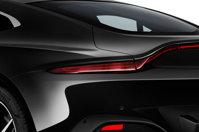 Aston Martin Vantage (Baujahr 2019) - 2 Türen Rücklicht
