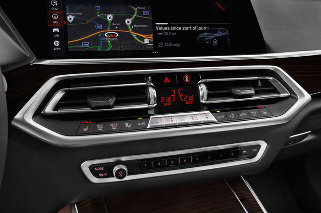 BMW X5 (Baujahr 2019) xLine 5 Türen Temperatur und Klimaanlage