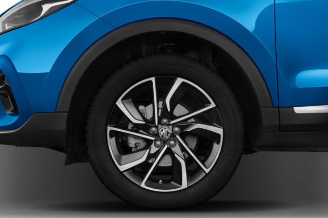 MG ZS (Baujahr 2023) Luxury 5 Türen Reifen und Felge