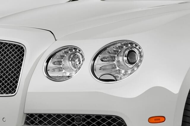 Bentley Continental Flying Spur (Baujahr 2015) - 4 Türen Scheinwerfer
